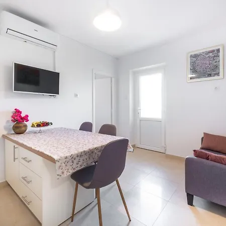 Sea Shell Apartment
