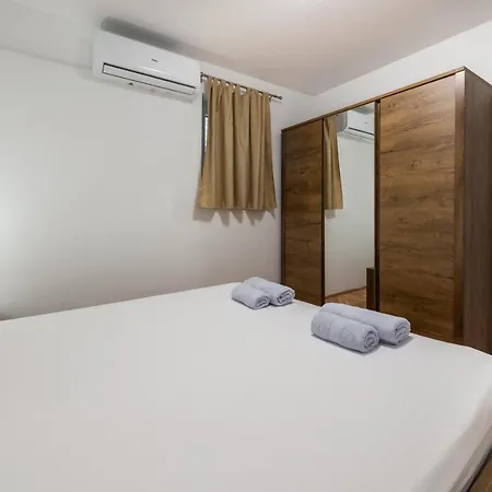 Sea Shell Apartment *